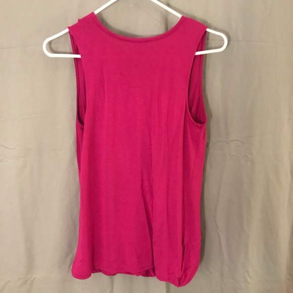 Sleeveless crossover front blouse - Picture 2 of 2